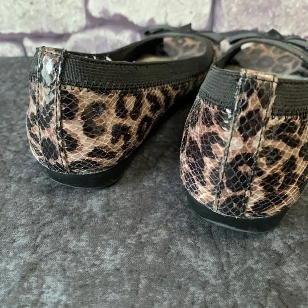 Anne Klein Animal Print Flats Size 6
